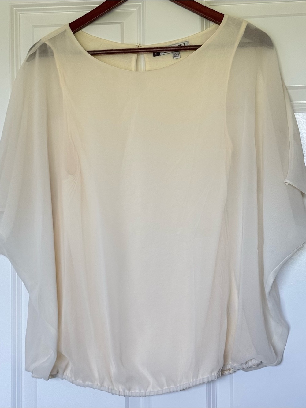 Jennifer Lopez Cream Sheer Dolman Sleeve Top